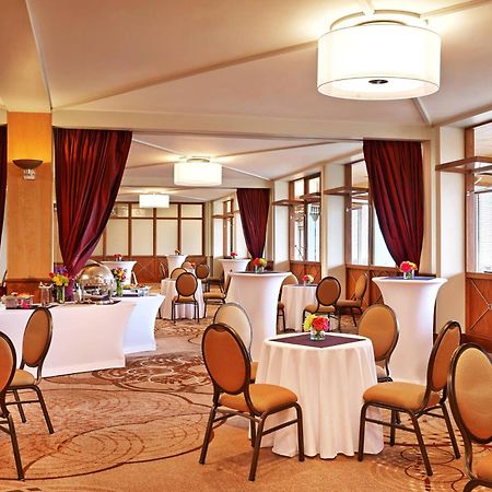 Sheraton Detroit Нови Экстерьер фото