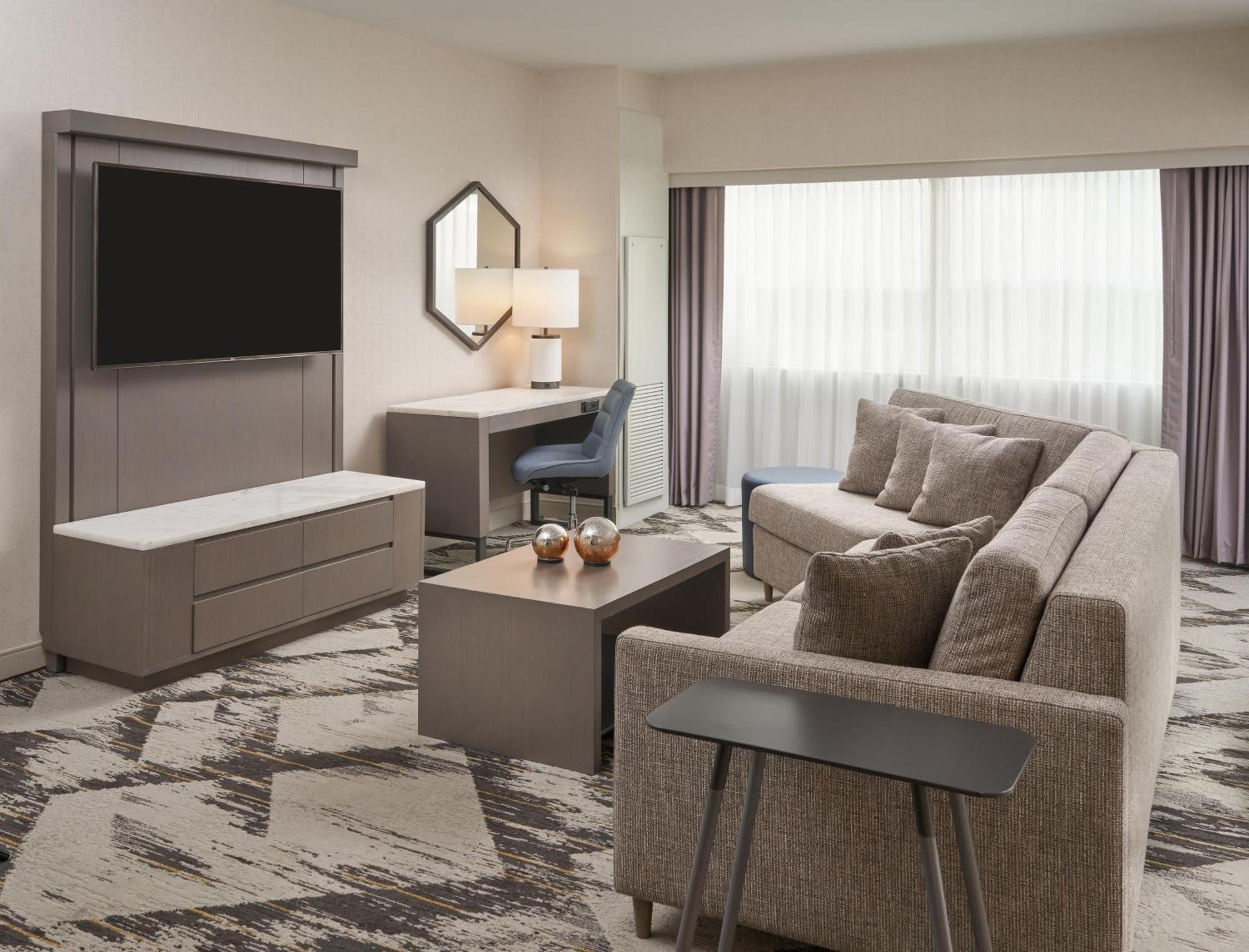 Sheraton Detroit Нови Экстерьер фото