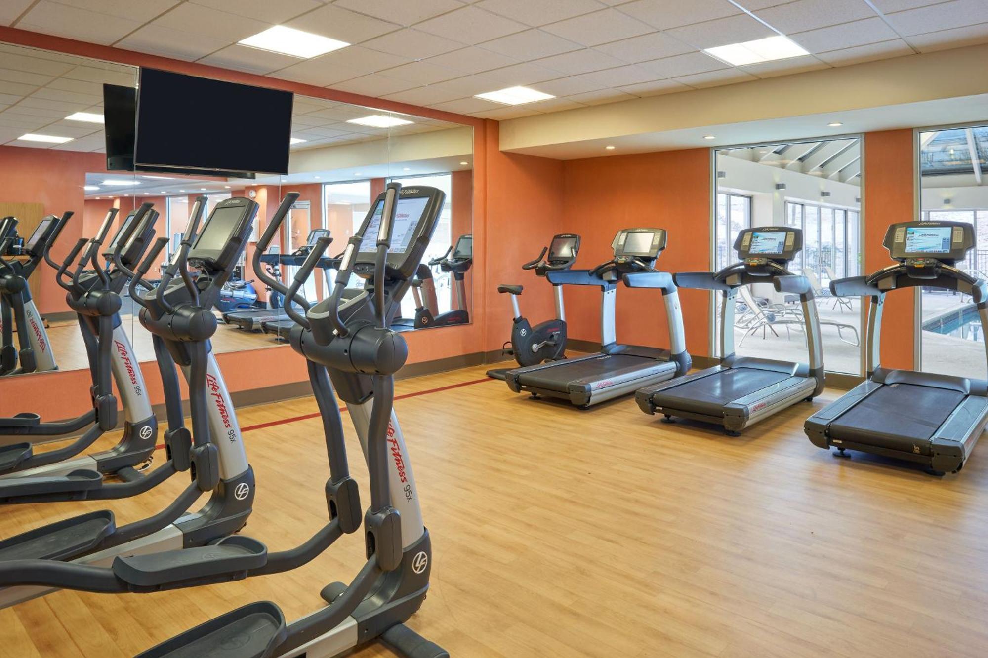 Sheraton Detroit Нови Экстерьер фото