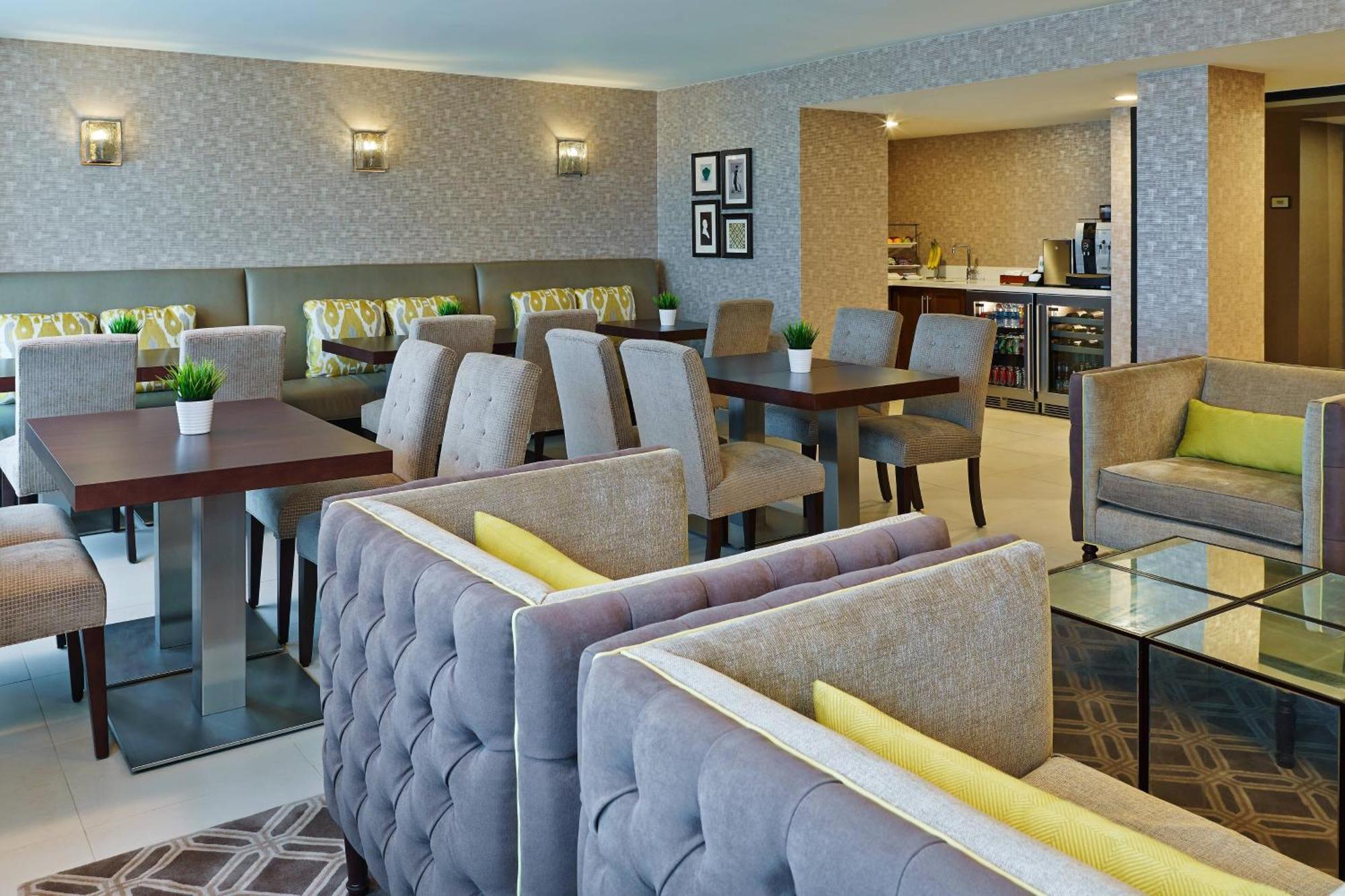 Sheraton Detroit Нови Экстерьер фото