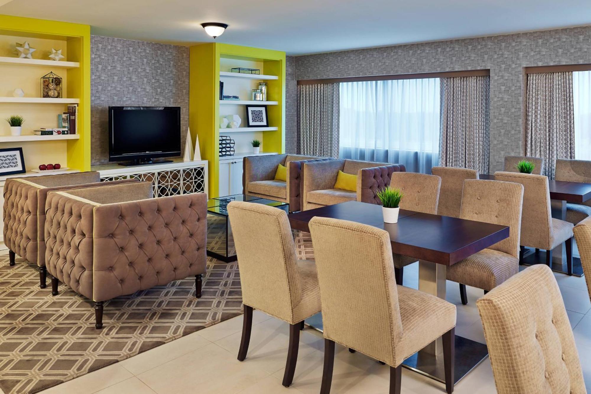 Sheraton Detroit Нови Экстерьер фото