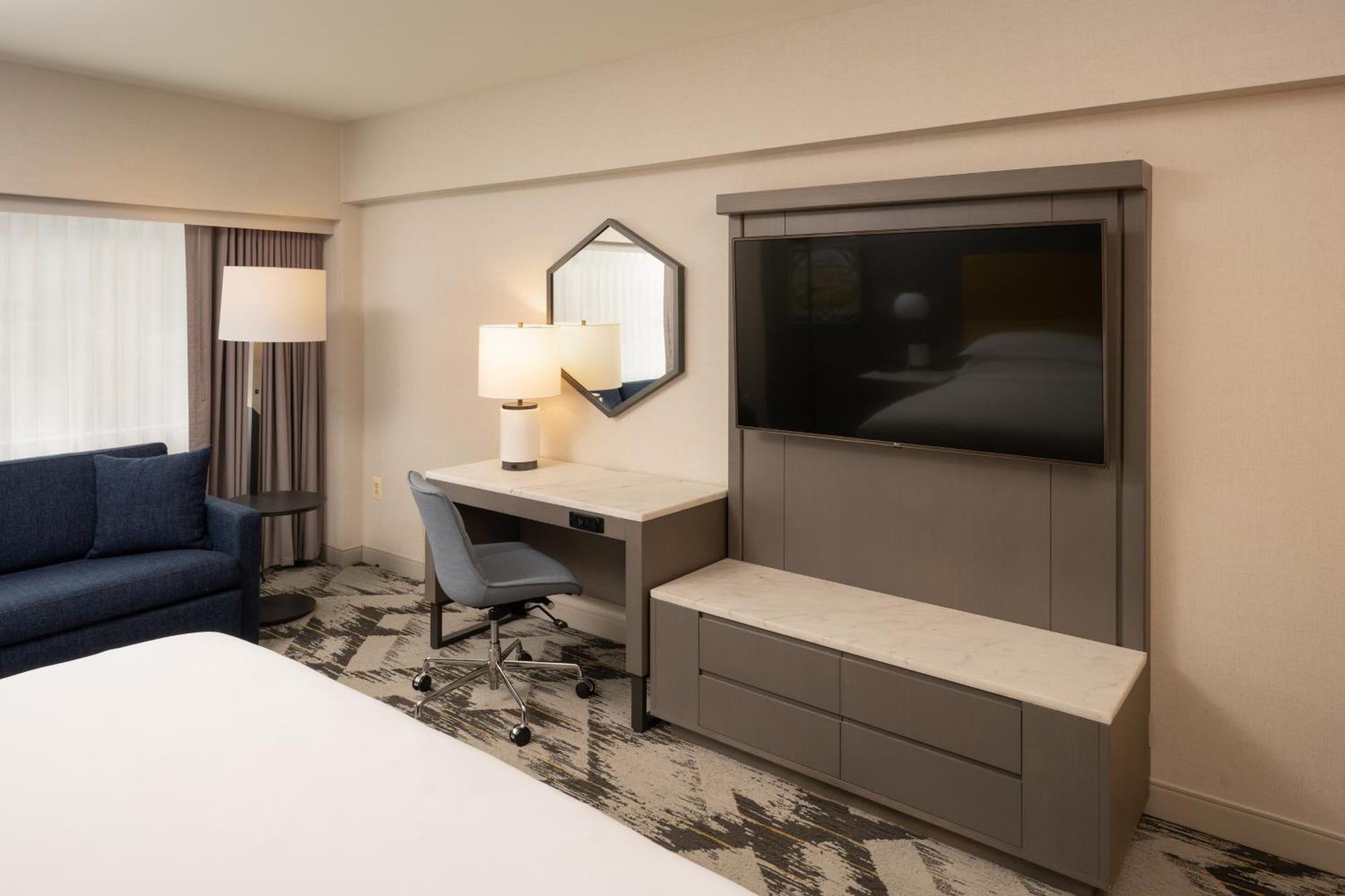 Sheraton Detroit Нови Экстерьер фото