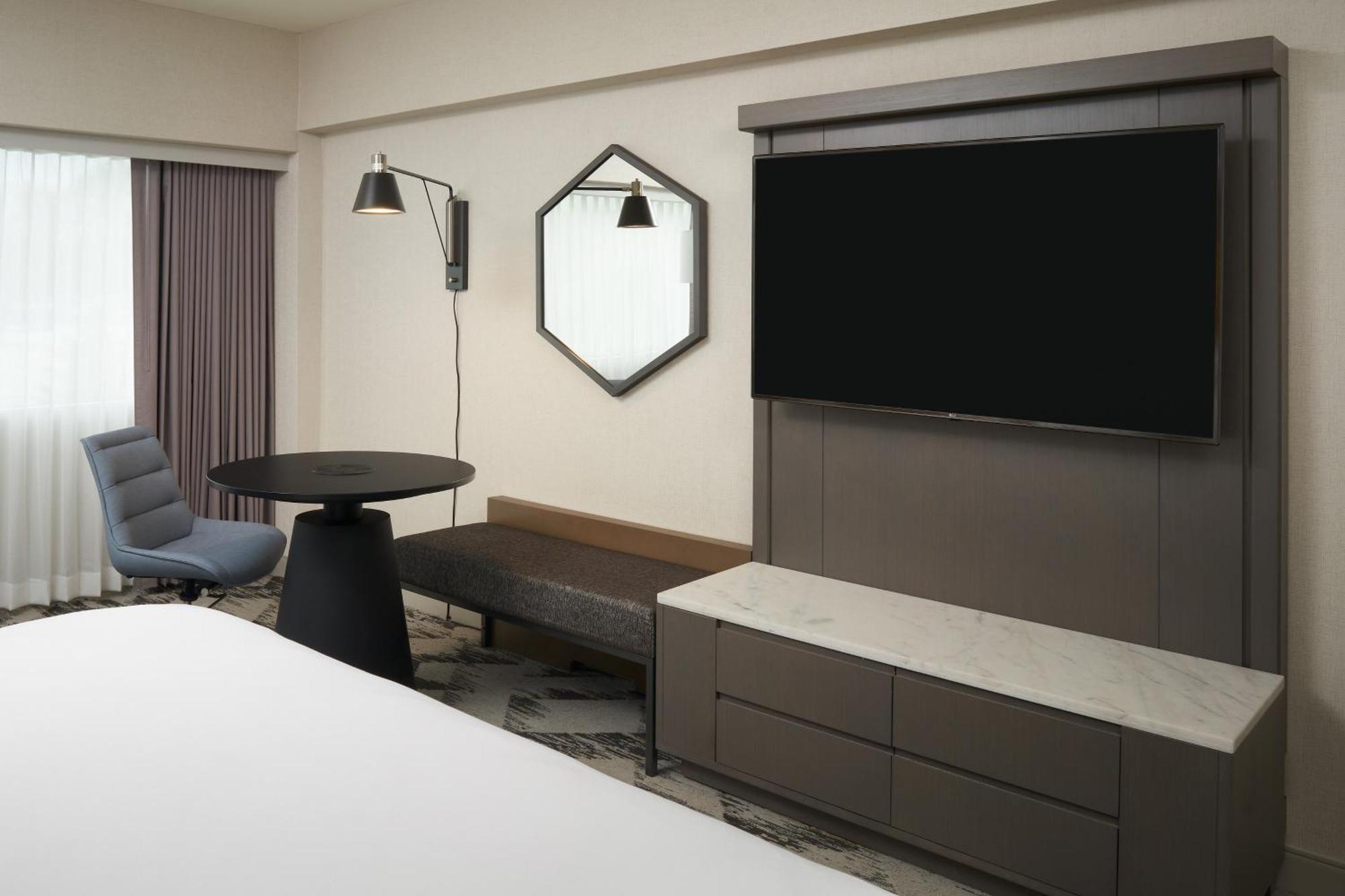 Sheraton Detroit Нови Экстерьер фото