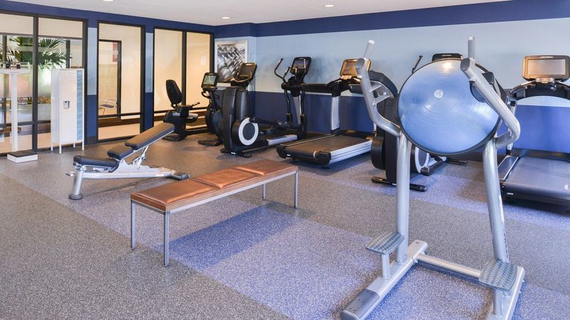 Sheraton Detroit Нови Экстерьер фото