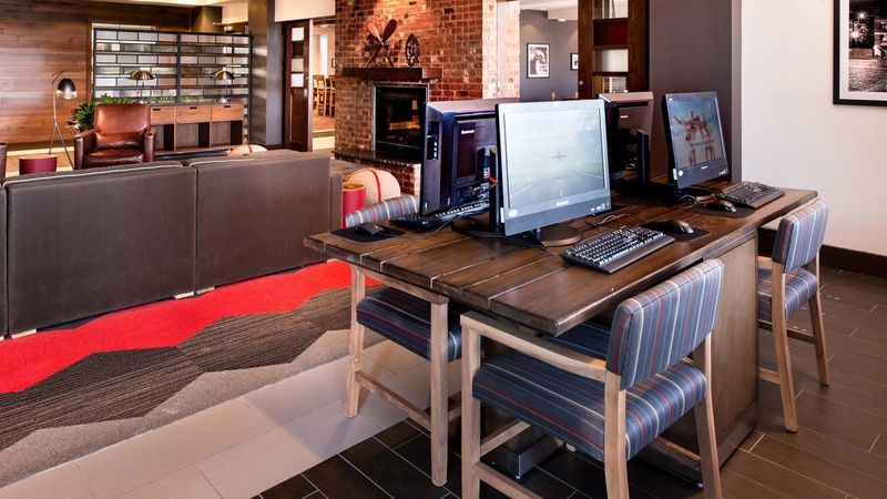 Sheraton Detroit Нови Экстерьер фото