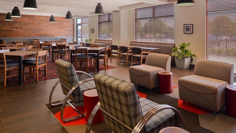 Sheraton Detroit Нови Экстерьер фото