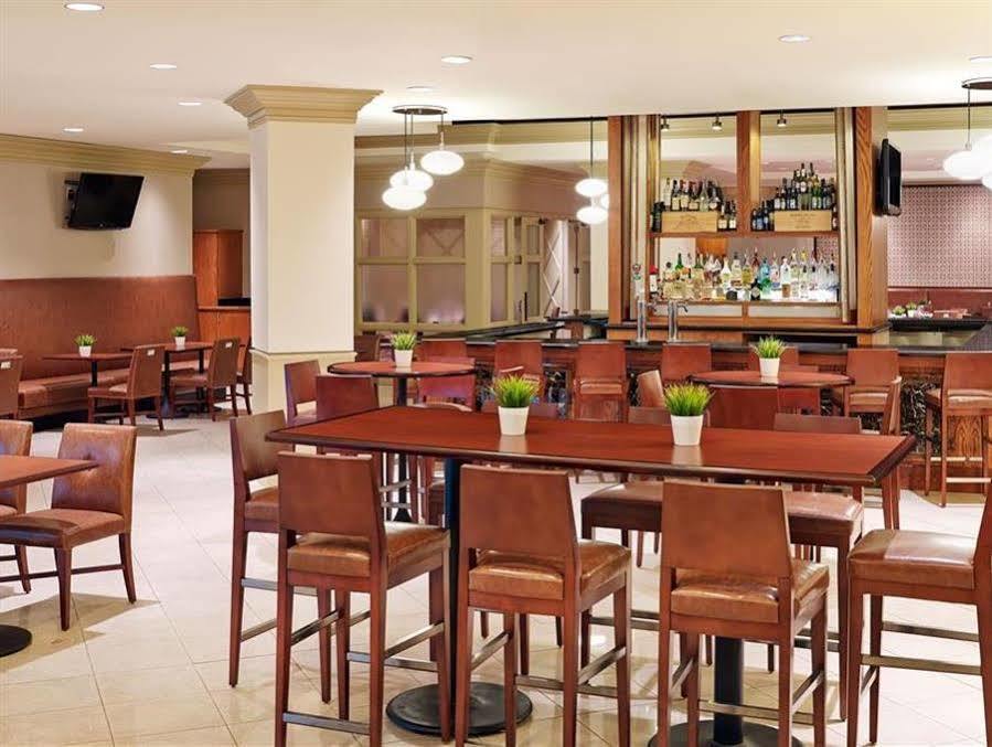 Sheraton Detroit Нови Экстерьер фото